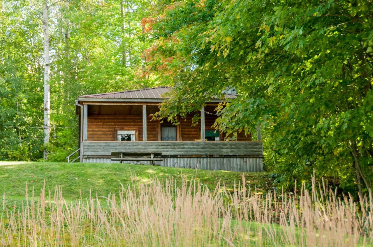 Mountain Lake Cottages Westmore Екстериор снимка