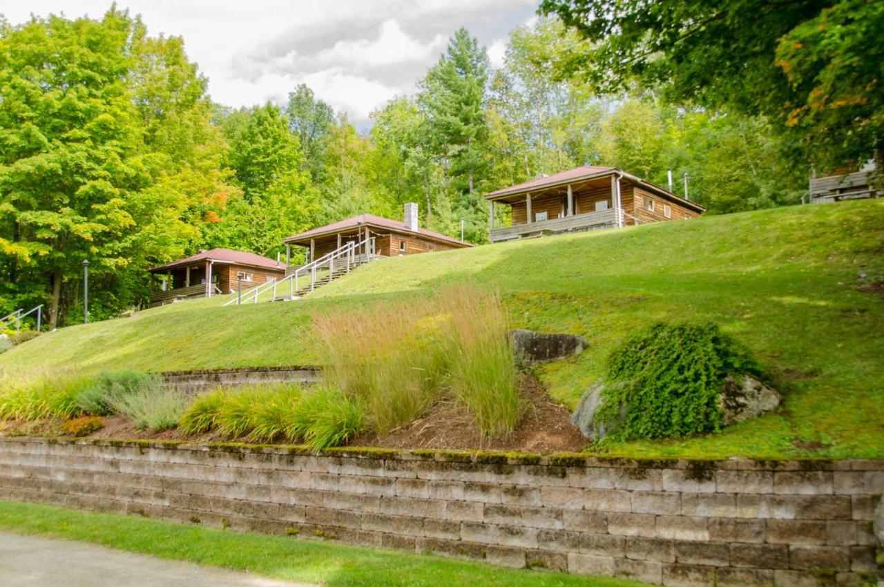 Mountain Lake Cottages Westmore Екстериор снимка